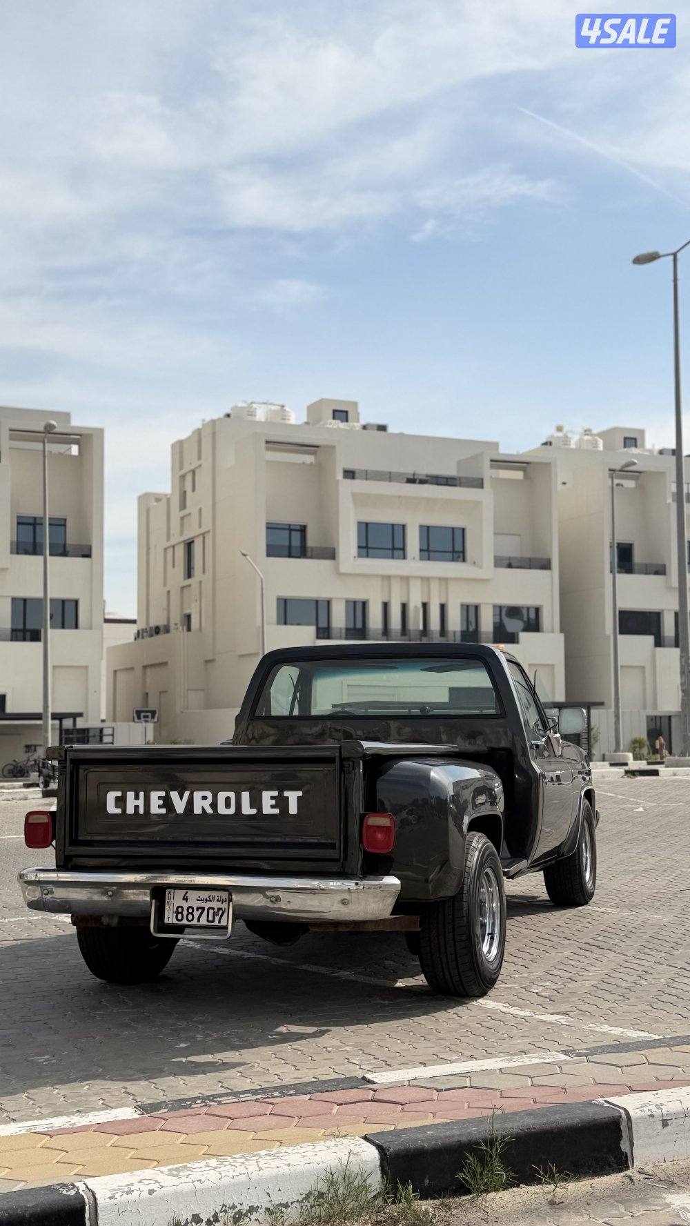 للبيع وانيت شفر ١٩٨٤ قير عادي مكينه ٣٥٠3