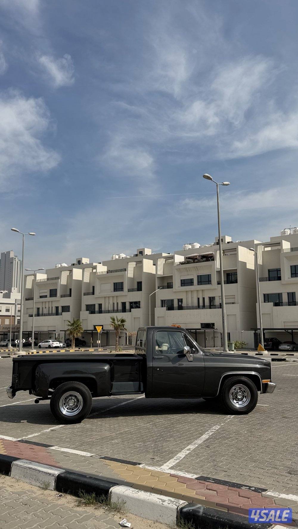 للبيع وانيت شفر ١٩٨٤ قير عادي مكينه ٣٥٠4