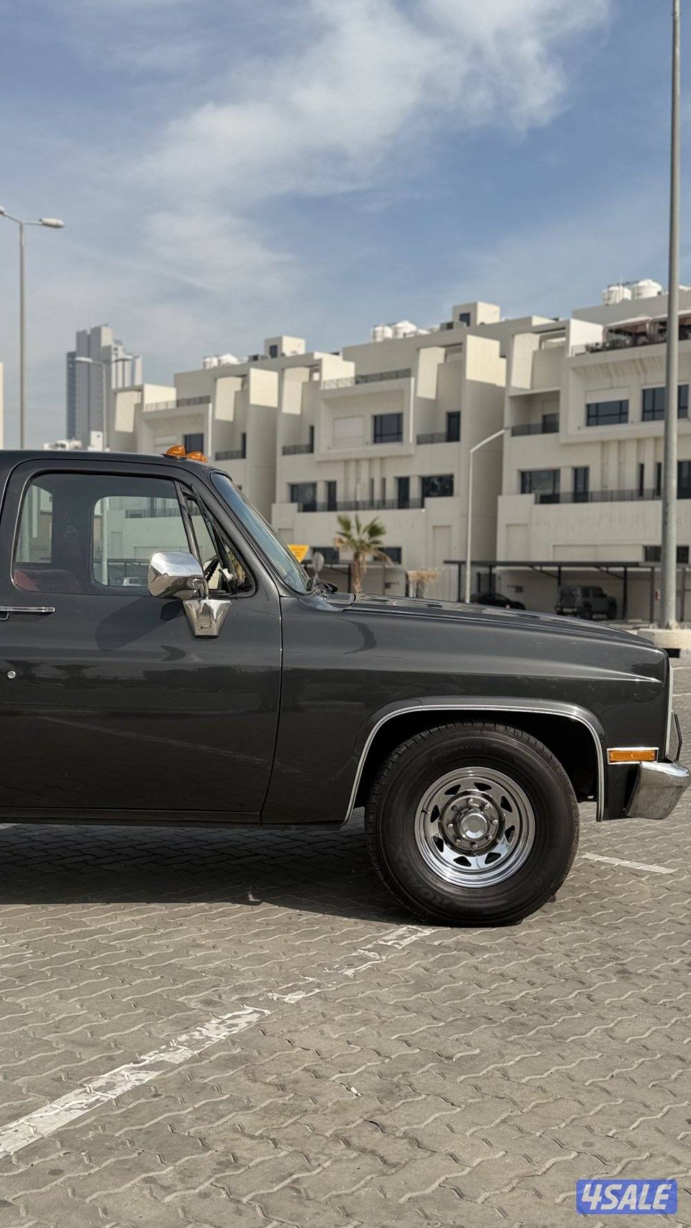 للبيع وانيت شفر ١٩٨٤ قير عادي مكينه ٣٥٠5