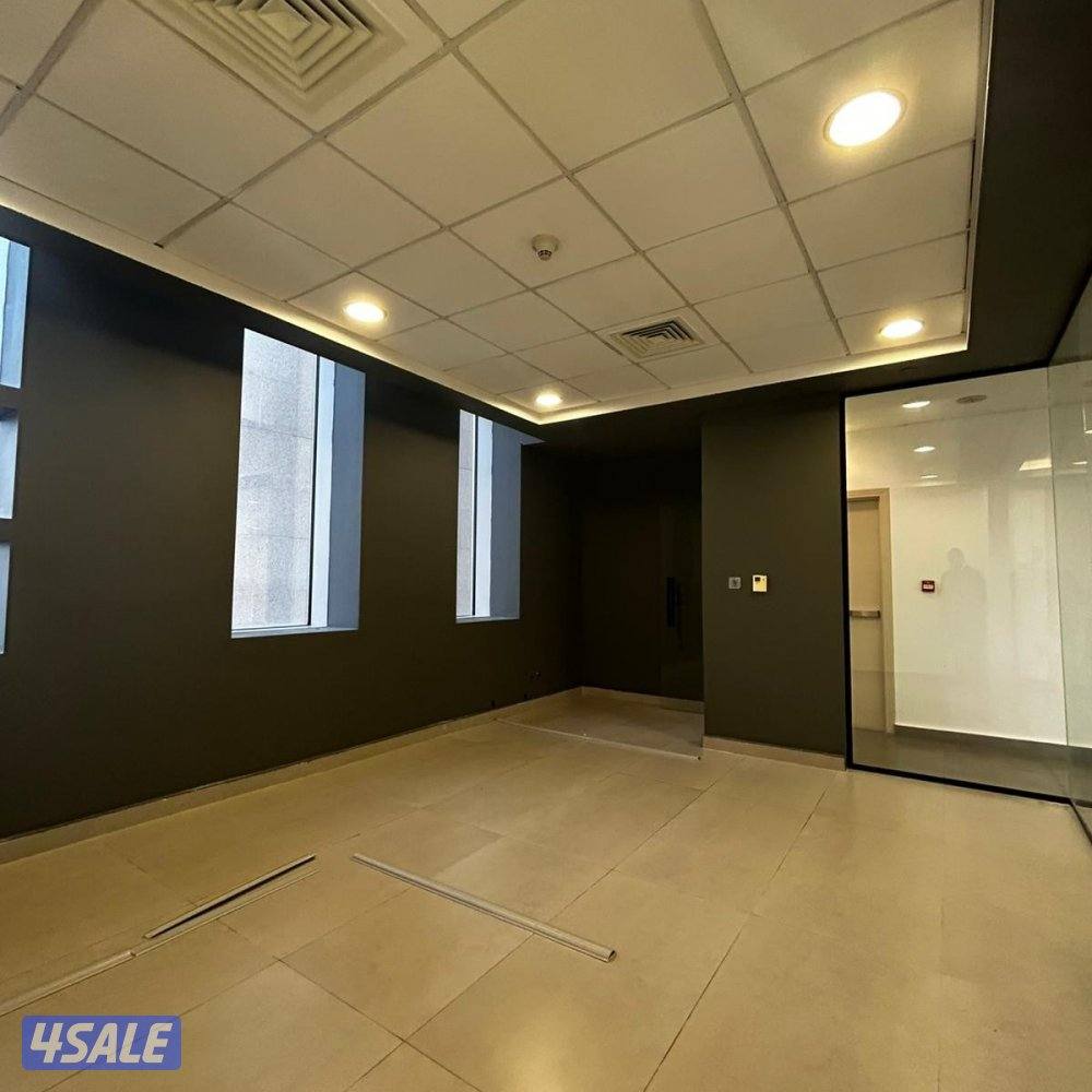 دور تجاري كامل مع فترة سماح للإيجار في القبلة1