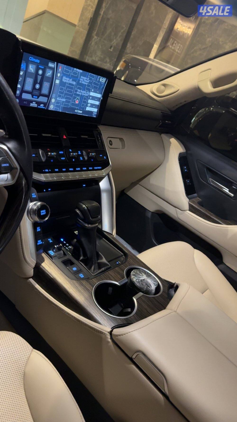 لاندكروزر VX2