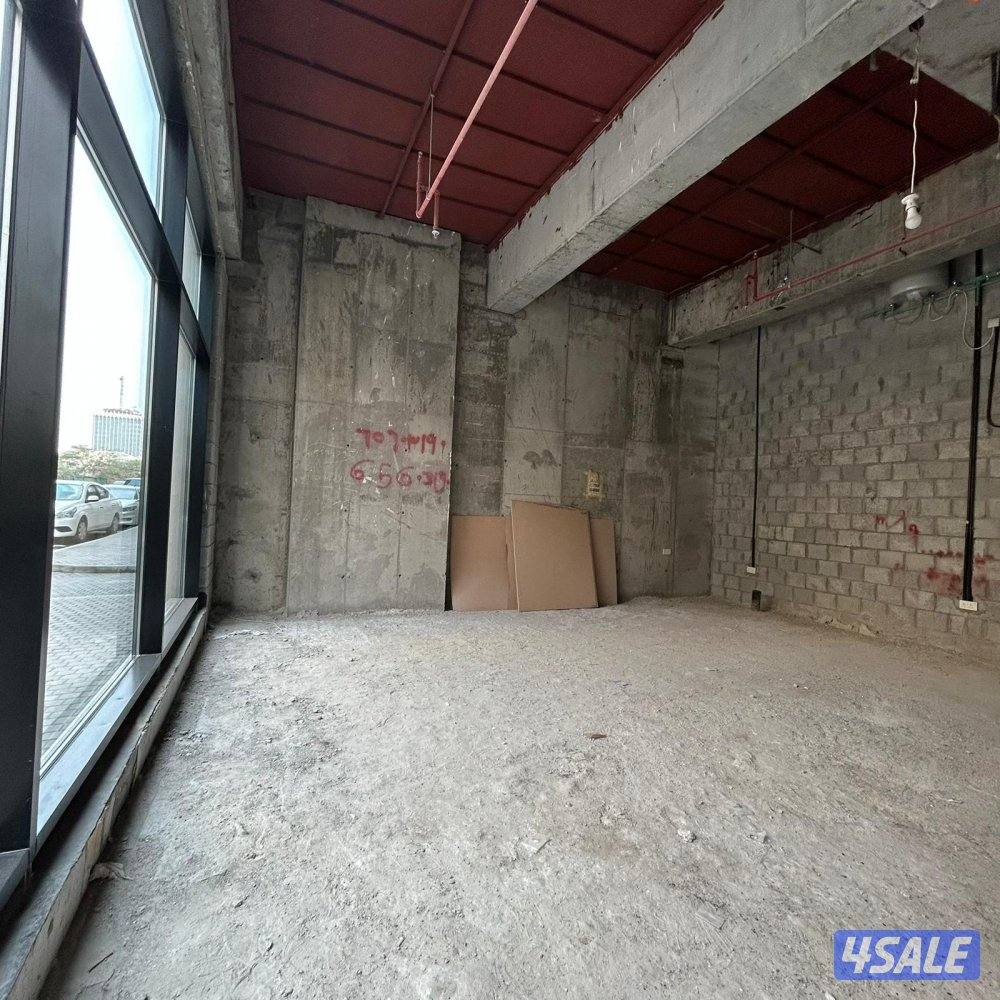 محل للإيجار في القبلة0