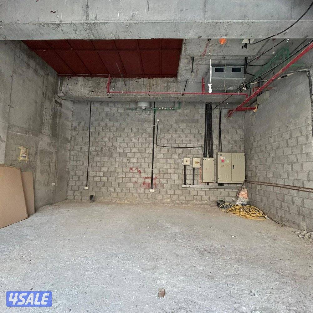 محل للإيجار في القبلة1