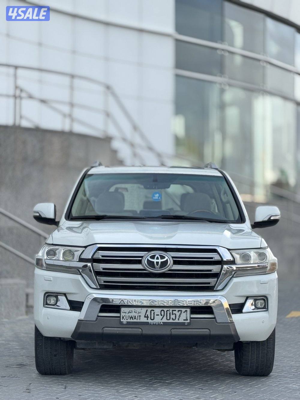 للبيع لاندر كروزر GXR موديل 20180