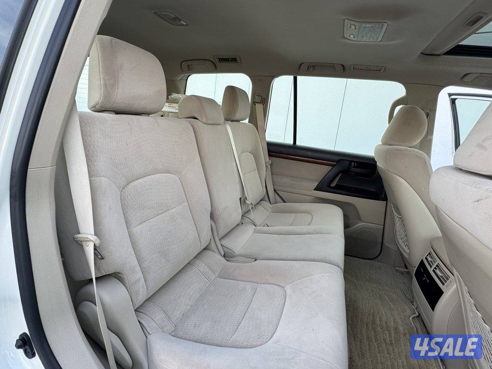 للبيع لاندر كروزر GXR موديل 20188