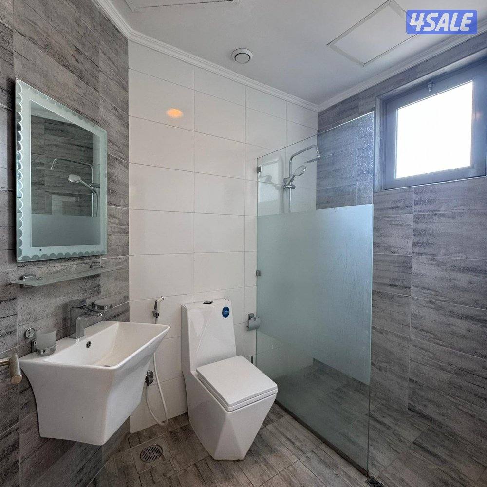 شقة إطلالة بحرية للإيجار في السالمية6