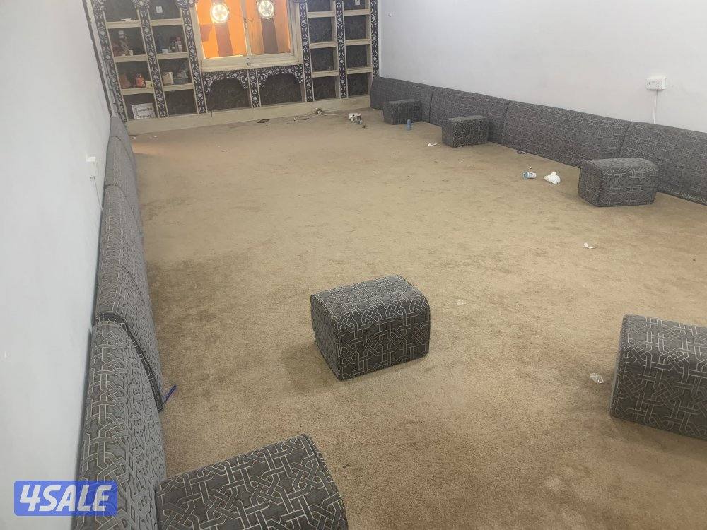 للايجار ربع اسطبل في الاحمدي5