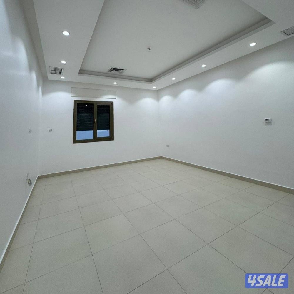 تريبلكس 3 أدوار للإيجار في سلوى4