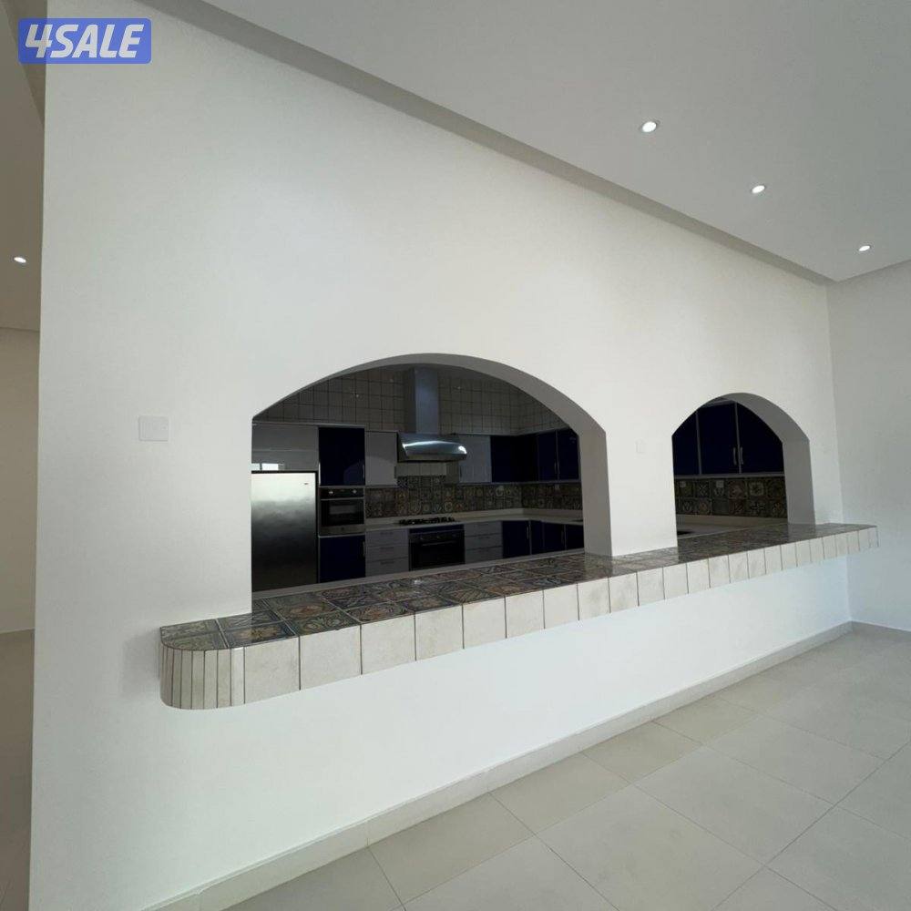 تريبلكس 3 أدوار للإيجار في سلوى7