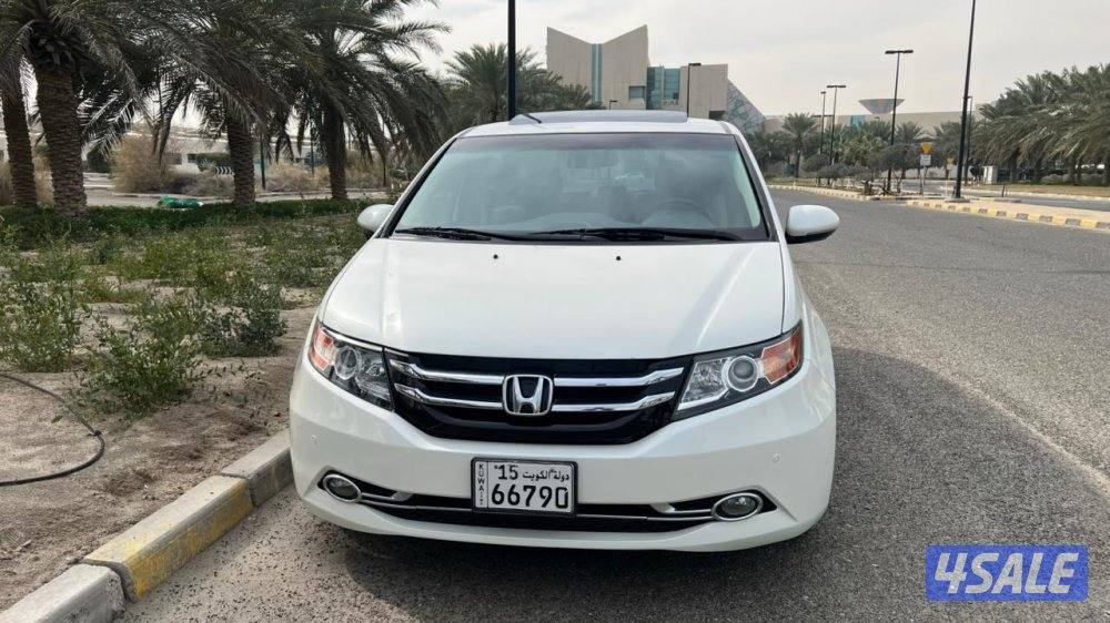 هوندا اوديسي العائليه 2016 نظيفه جدا كامل المواصفات شرط الفحص1