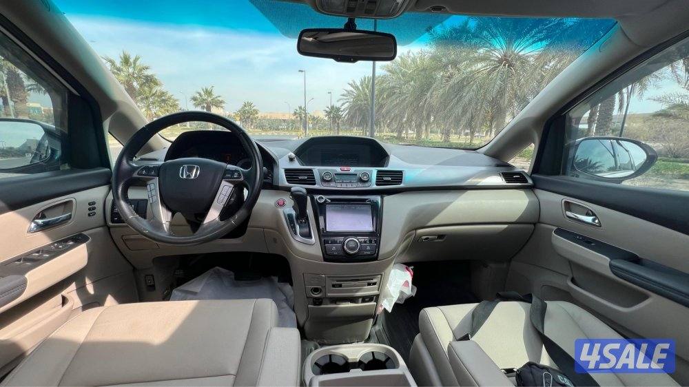 هوندا اوديسي العائليه 2016 نظيفه جدا كامل المواصفات شرط الفحص6