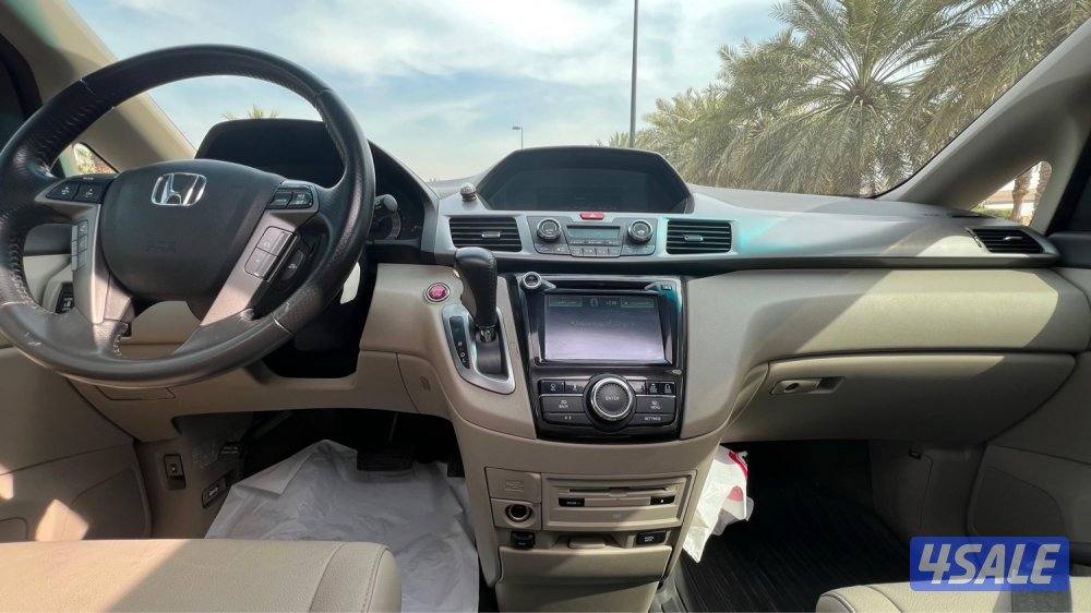 هوندا اوديسي العائليه 2016 نظيفه جدا كامل المواصفات شرط الفحص7