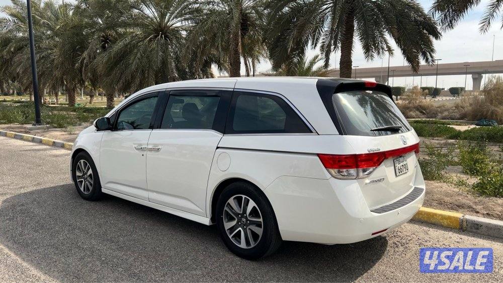 هوندا اوديسي العائليه 2016 نظيفه جدا كامل المواصفات شرط الفحص9