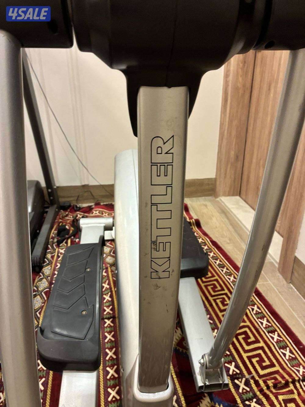 للبيع جهازين قاري ومشي3