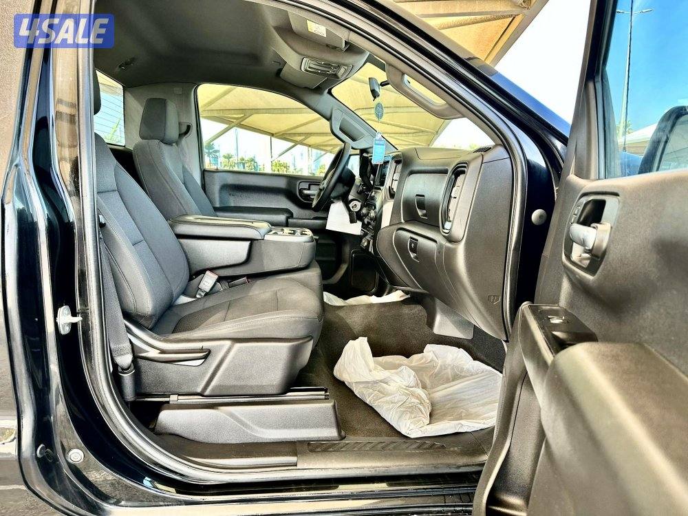 وانيت شيفرولية سيلفرادو - الموديل:2020 - العداد:1818