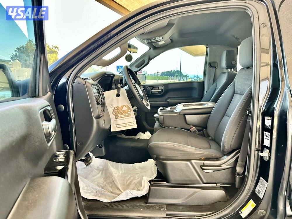 وانيت شيفرولية سيلفرادو - الموديل:2020 - العداد:18112