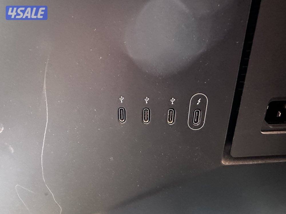 Mac pro With lg mac monitor4