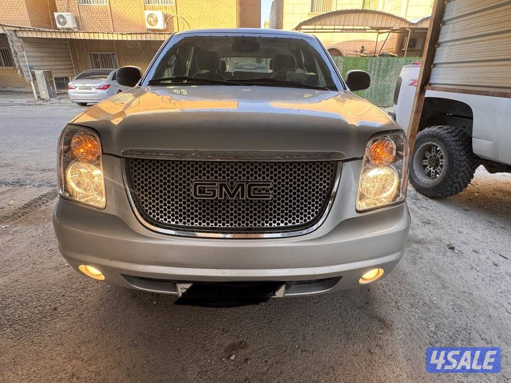 يوكن 2010 بحالة ممتازة2