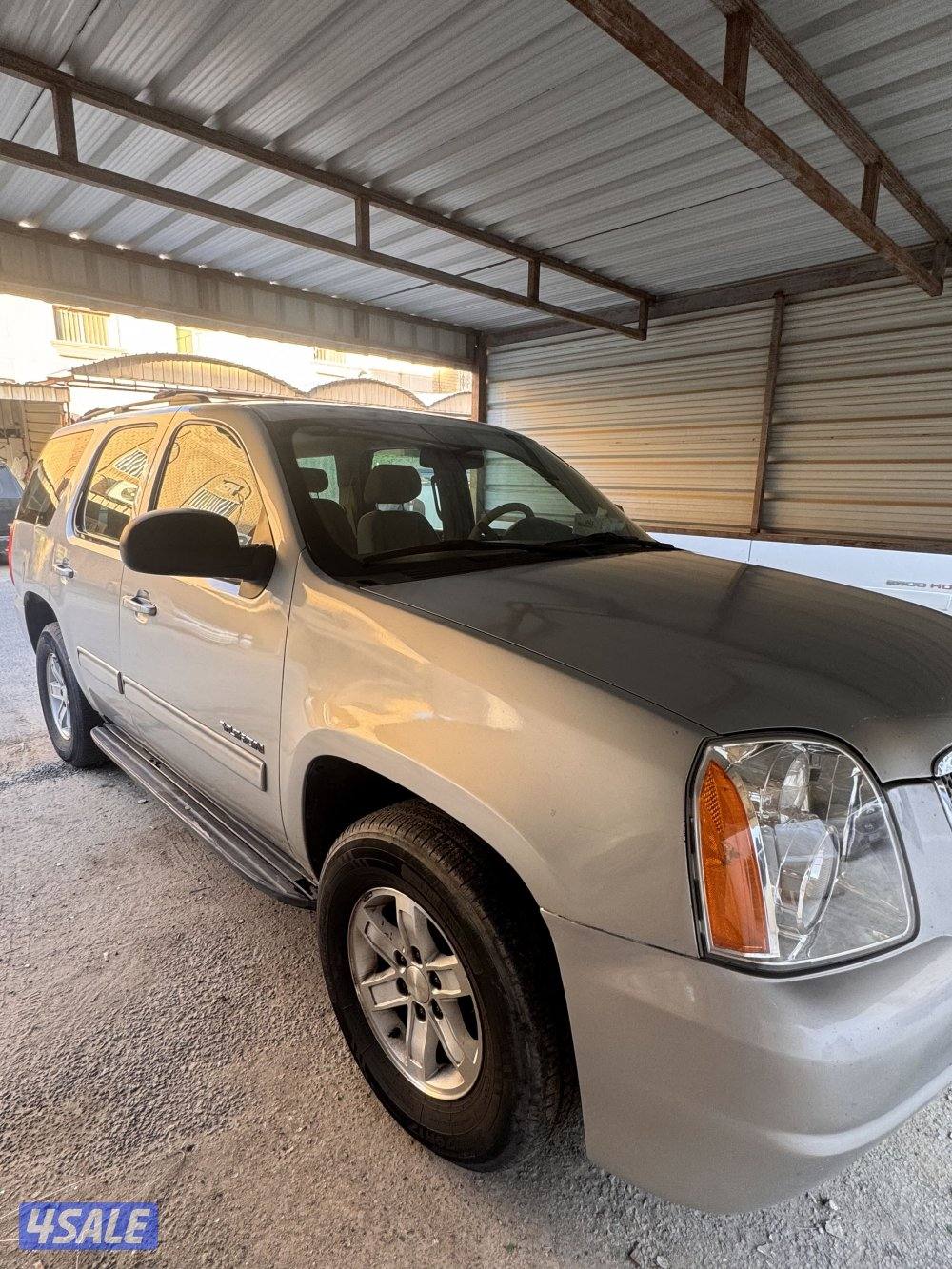 يوكن 2010 بحالة ممتازة1