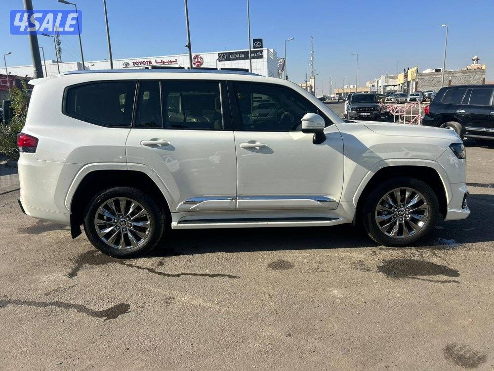 تويوتا لاند كروزر GX.R AEROs  twin turbo.V6 موديل 2023 ماشى 44.000 k.m3