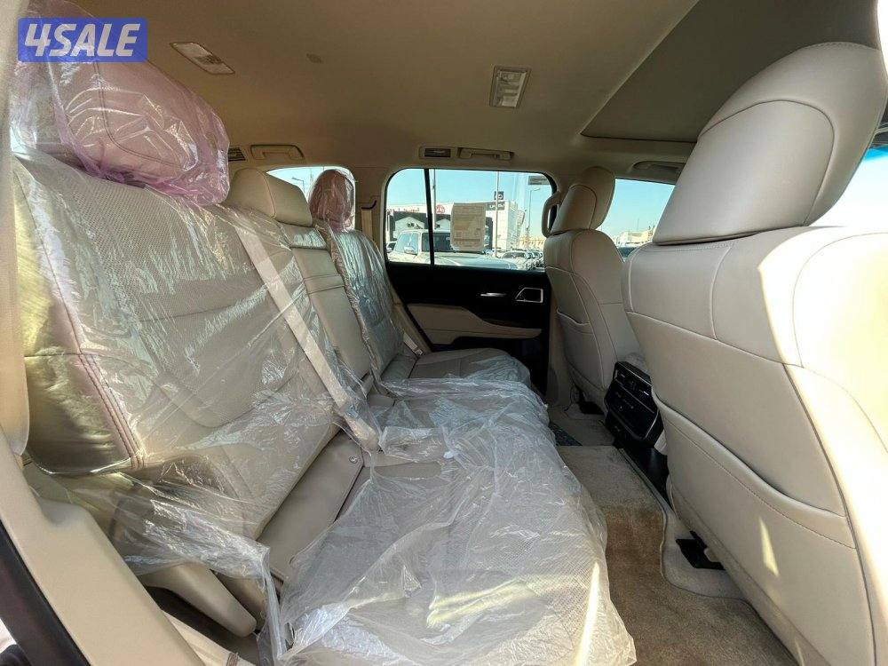 تويوتا لاند كروزر GX.R AEROs  twin turbo.V6 موديل 2023 ماشى 44.000 k.m4