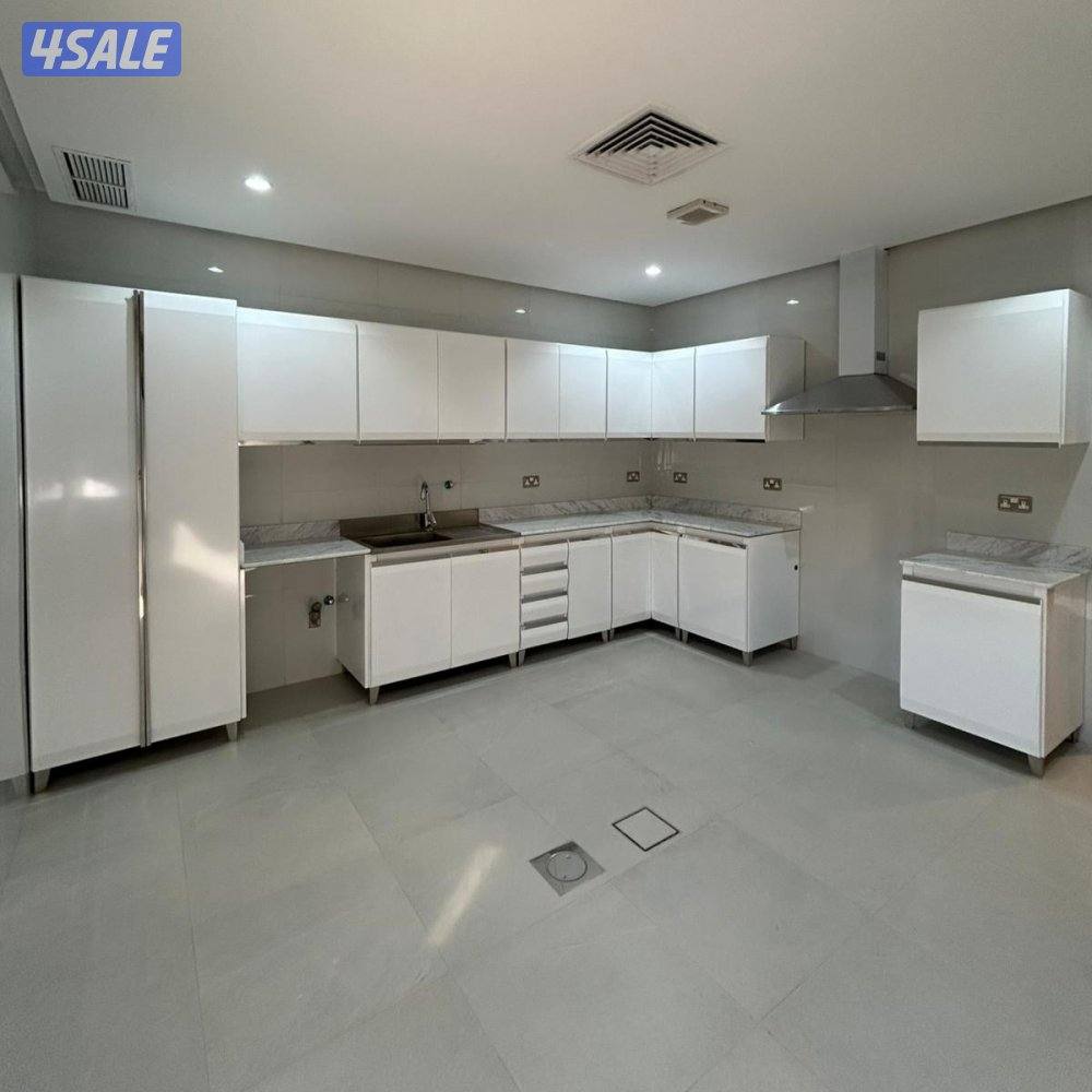 دور كامل سكني للإيجار في غرب مشرف6