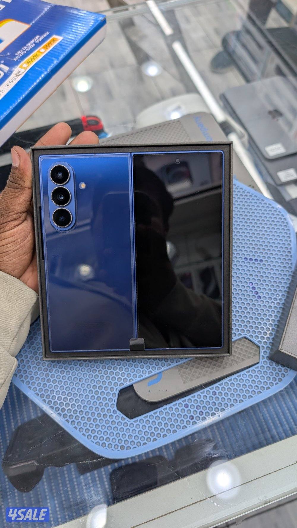Samsung Galaxy Fold 71