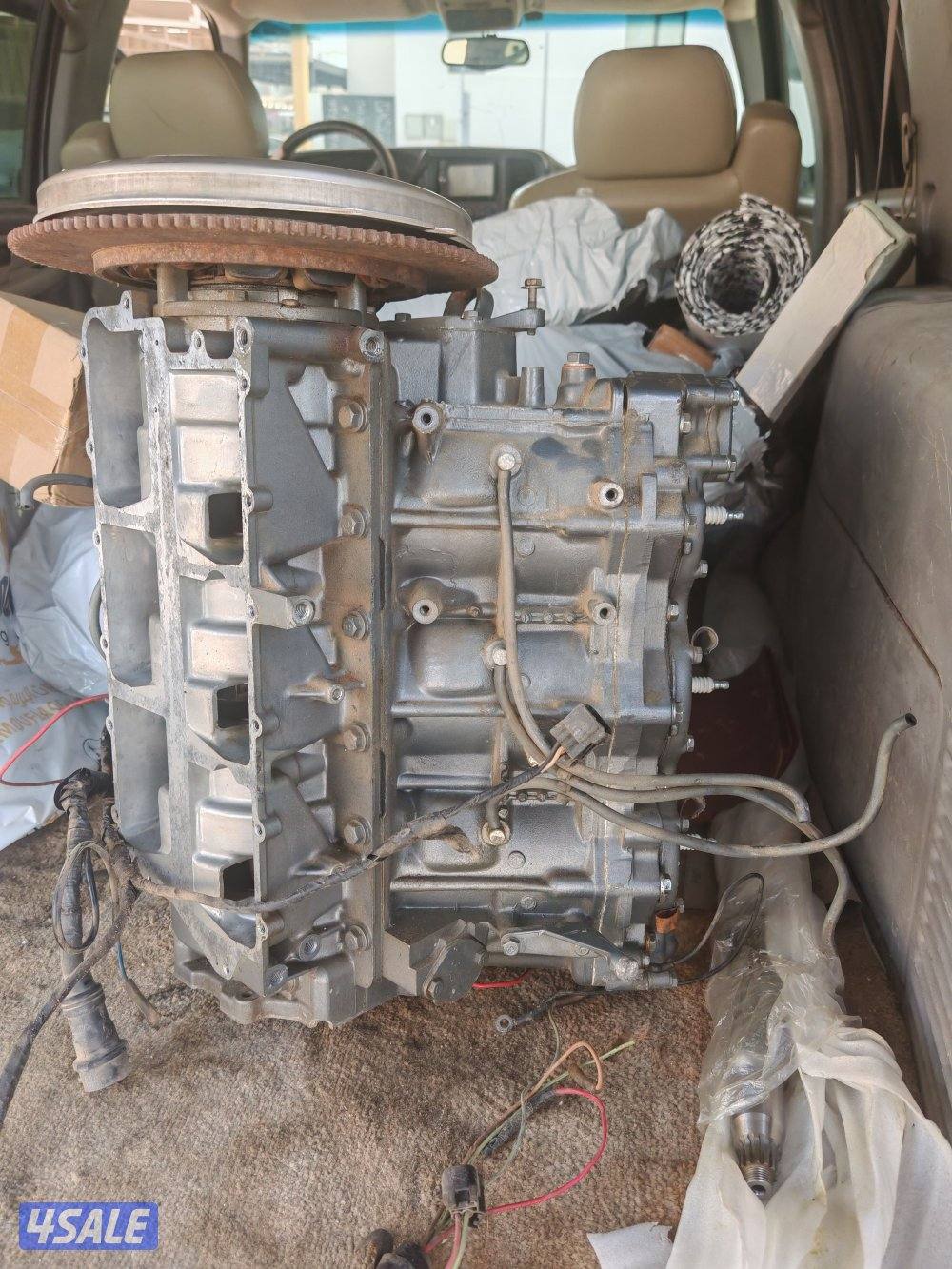 للبيع نص مكينه ياماها ٢٠٠ حصان1