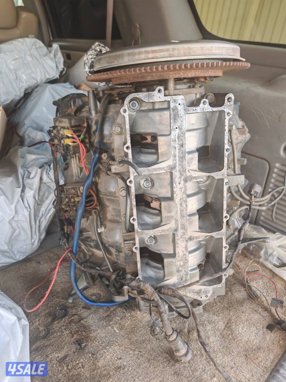 للبيع نص مكينه ياماها ٢٠٠ حصان2