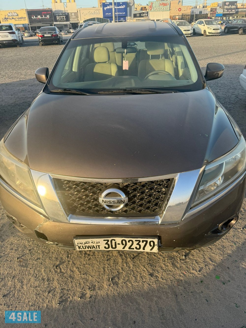 للبيع جيب نيسان موديل ٢٠١٥ فيها سويج قير للبيع على المنظور0