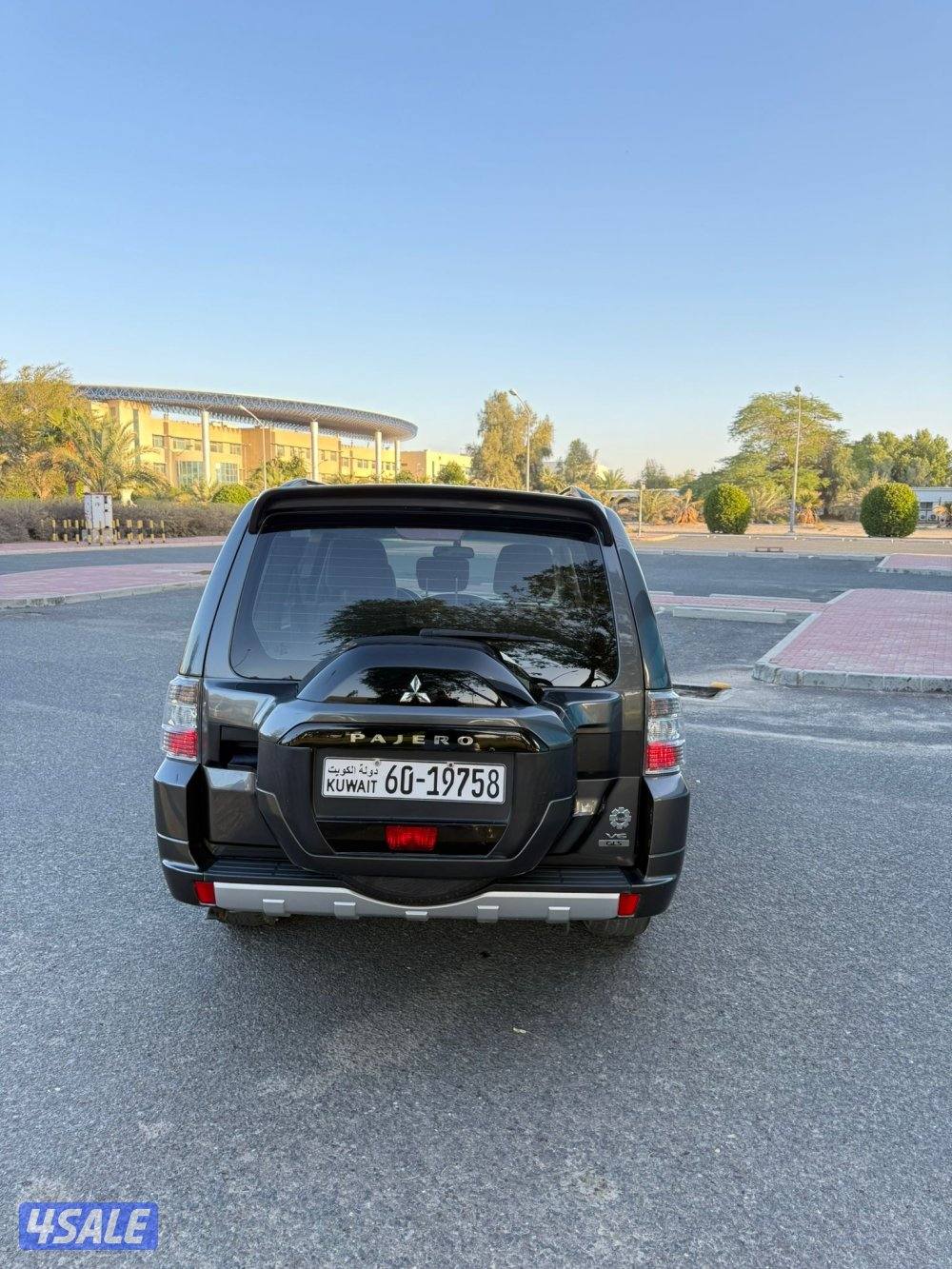 باجيرو 2022 قمه بالنظافه بحاله الوكاله شرط الفحص الكامل مكينه 35006