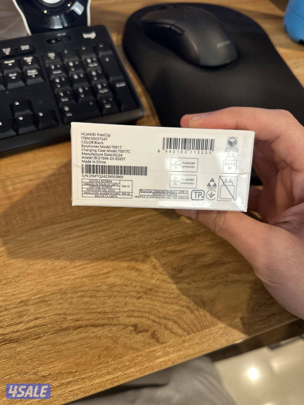 Huawei FreeClip Earbuds - (old Model) - New inside box -  Black Color1