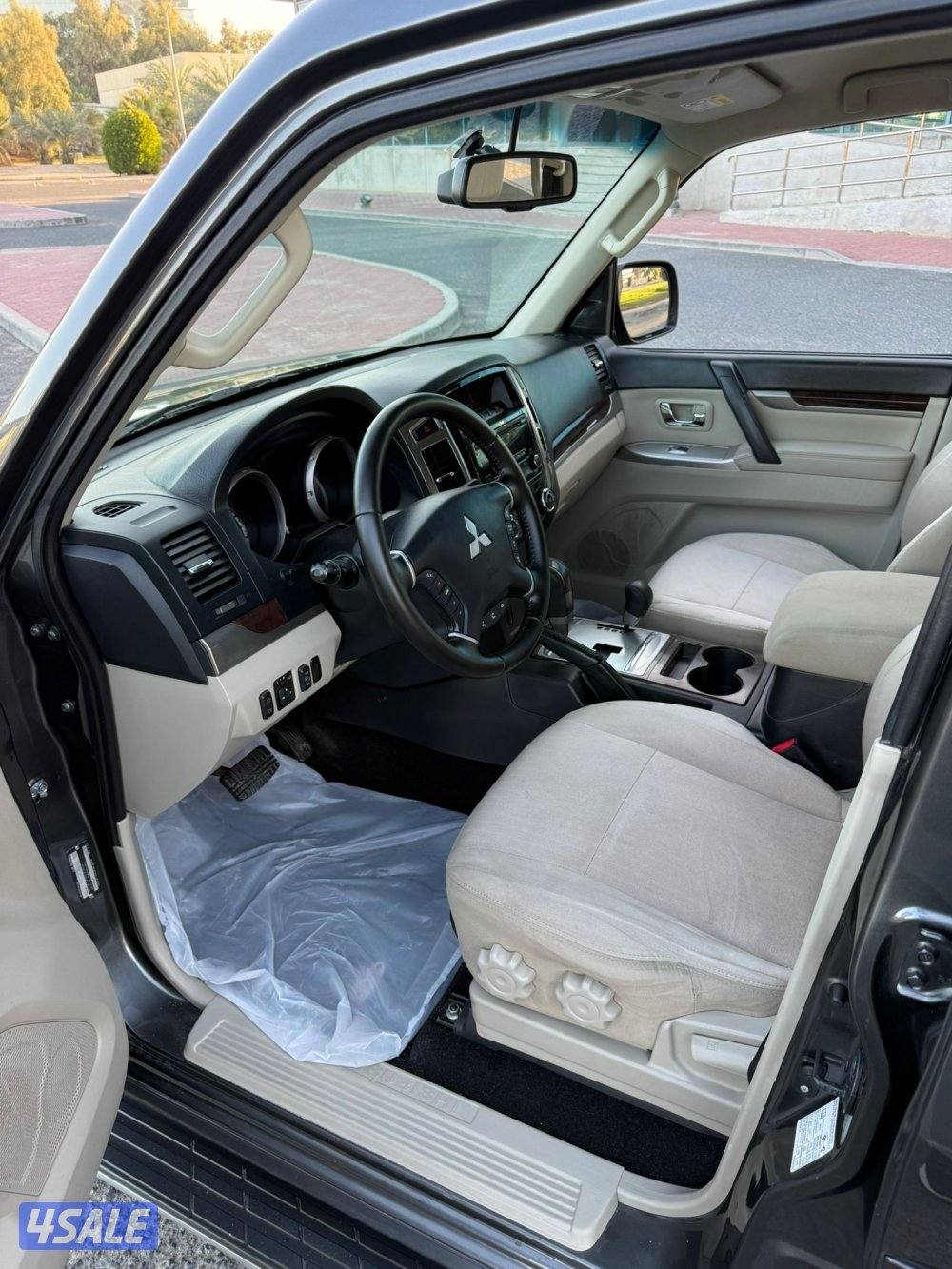 باجيرو 2022 قمه بالنظافه بحاله الوكاله شرط الفحص الكامل مكينه 350012