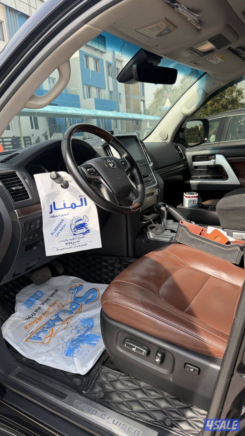 لاند كروزر vxr تورينق ( s )  وارد الساير ماشي ١٩٦ الف موديل 20202