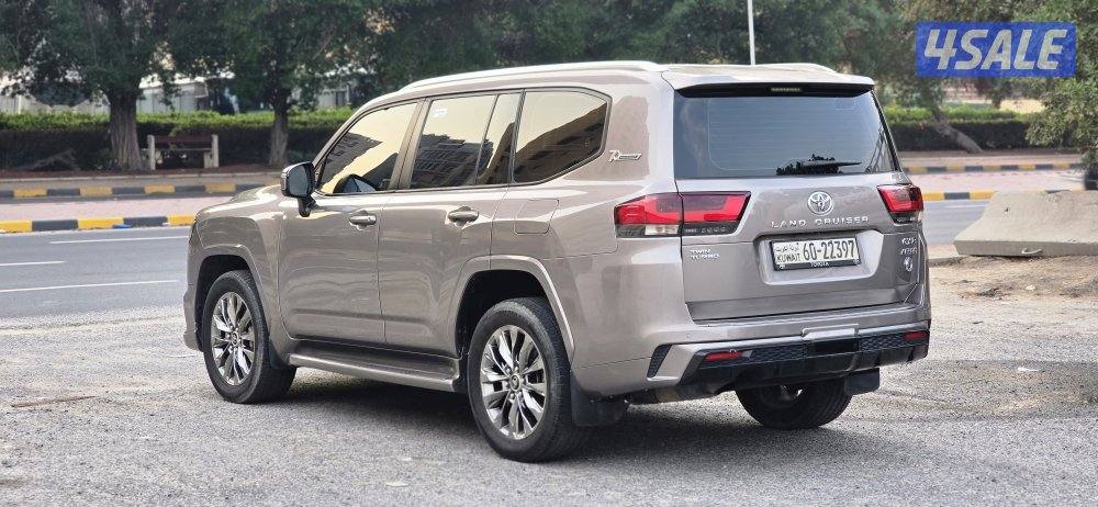 لاندكروز ايرو اس تون تيربو موديل 2022 وكاله بيعه سريعه3