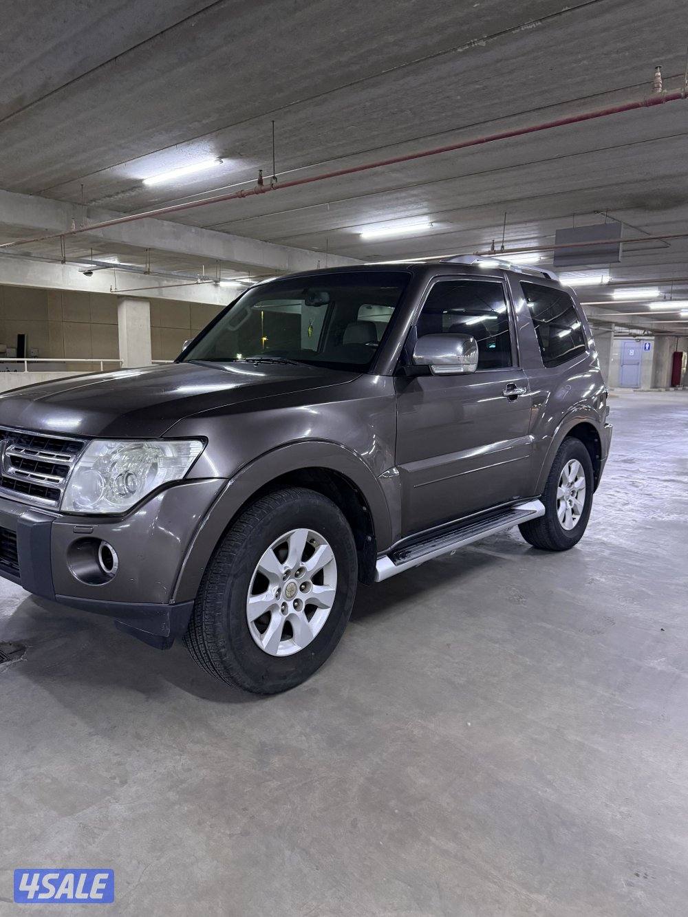 باجيرو 2009 GLS صبغة الوكالة باب واحد12