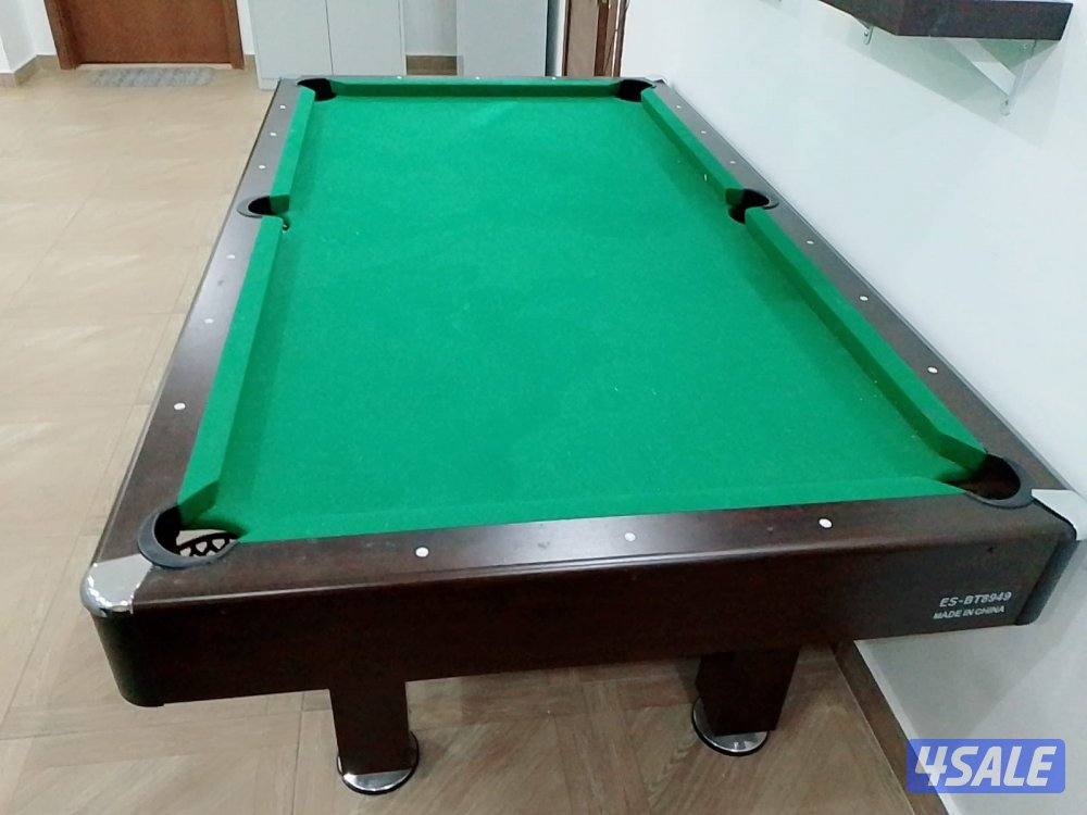 Billiards table complete طاولة بلياردو كاملة مع الأغراض1