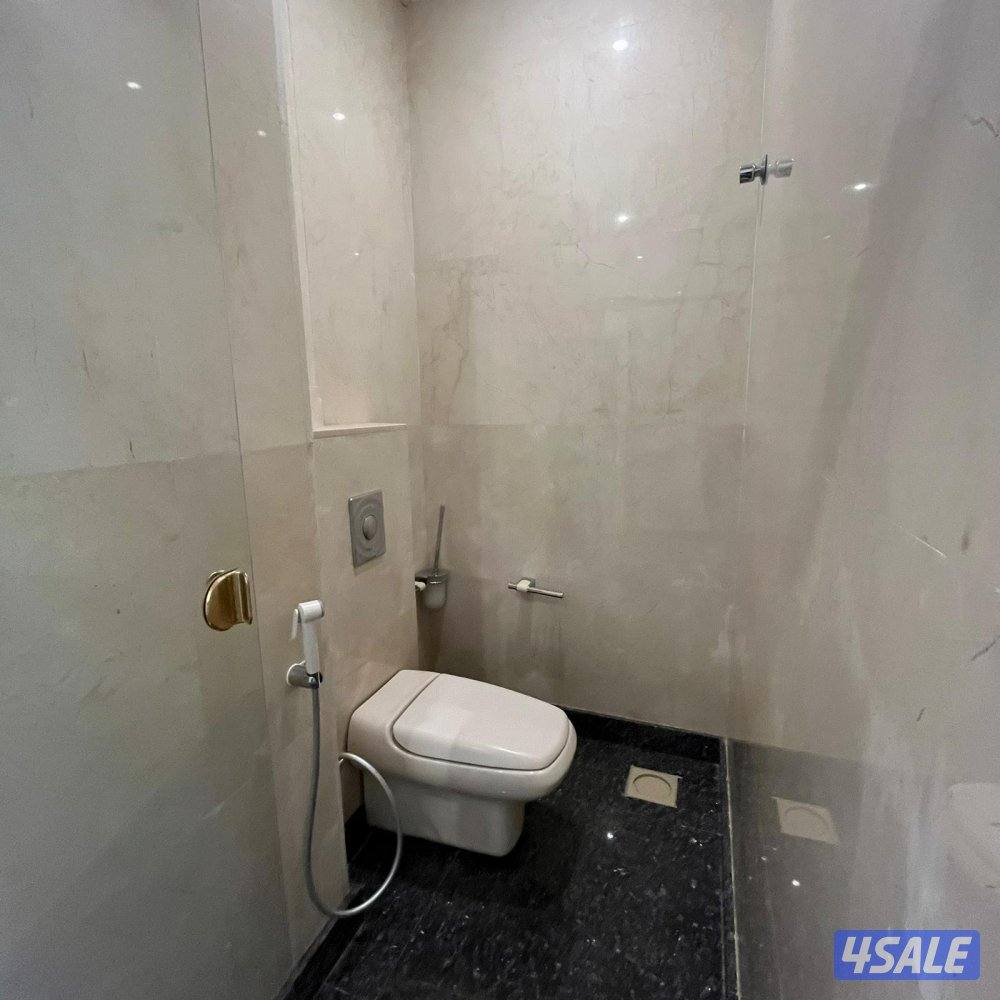 دور كامل إطلالة بحرية للإيجار في الشعب البحري قطعة 8 .8