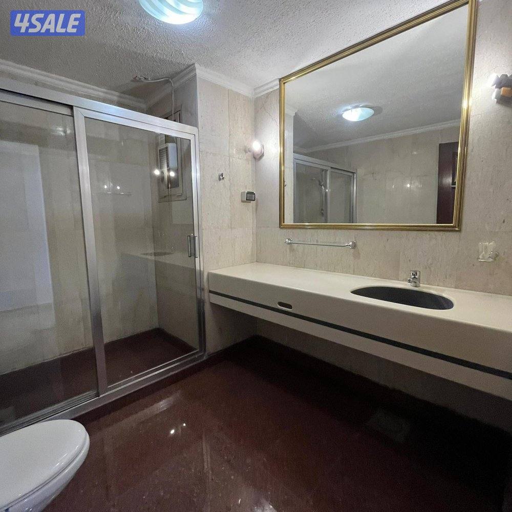 دور كامل إطلالة بحرية للإيجار في الشعب البحري قطعة 8 .10