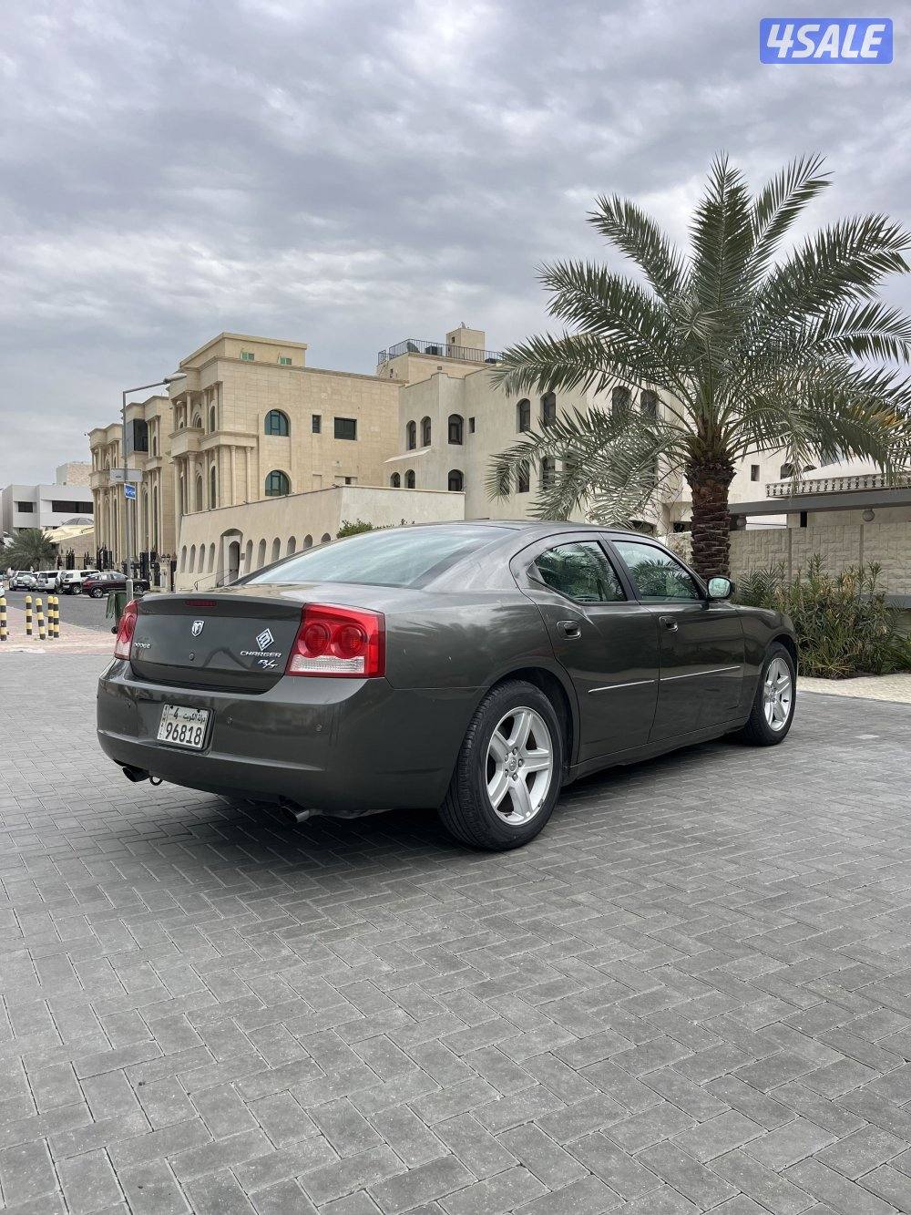 للبيع دوج تشارجر موديل 20105