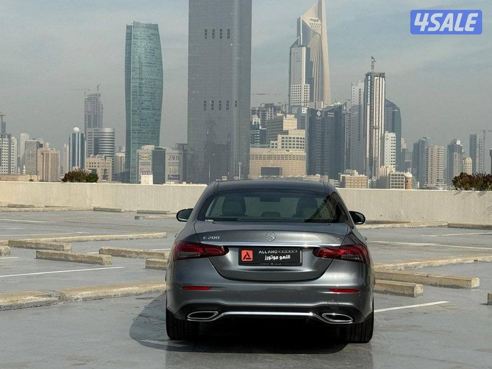 مرسيدسE200 مو2022 عداد57الف وارد الملا سيرفس منتظم2