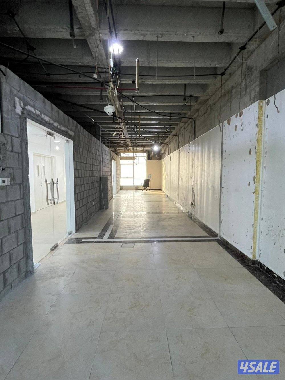 دور كامل تجاري للإيجار في القبلة .4