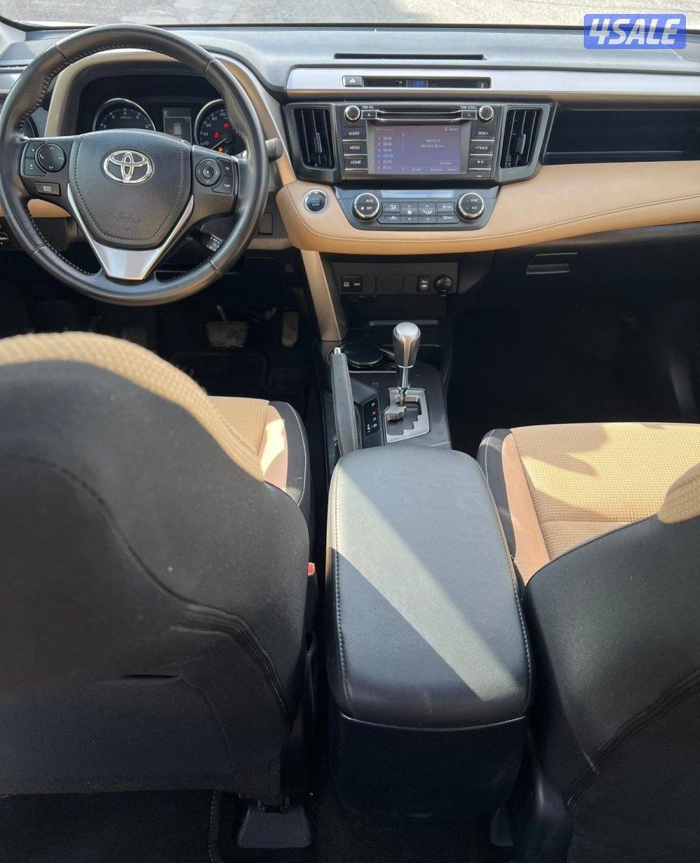 تويوتا راف 4 موديل 2017 وارد الساير عداد 127 الف كلم2