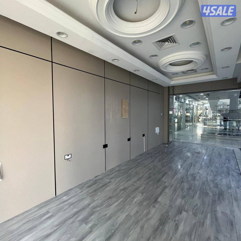 محل تجاري مع فترة سماح للإيجار في الفحيحيل .1