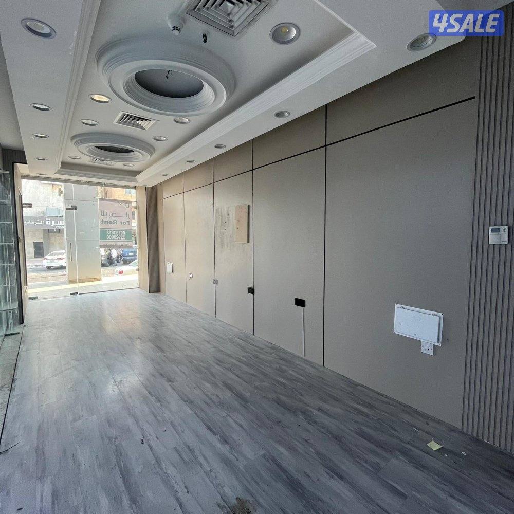 محل تجاري مع فترة سماح للإيجار في الفحيحيل .2
