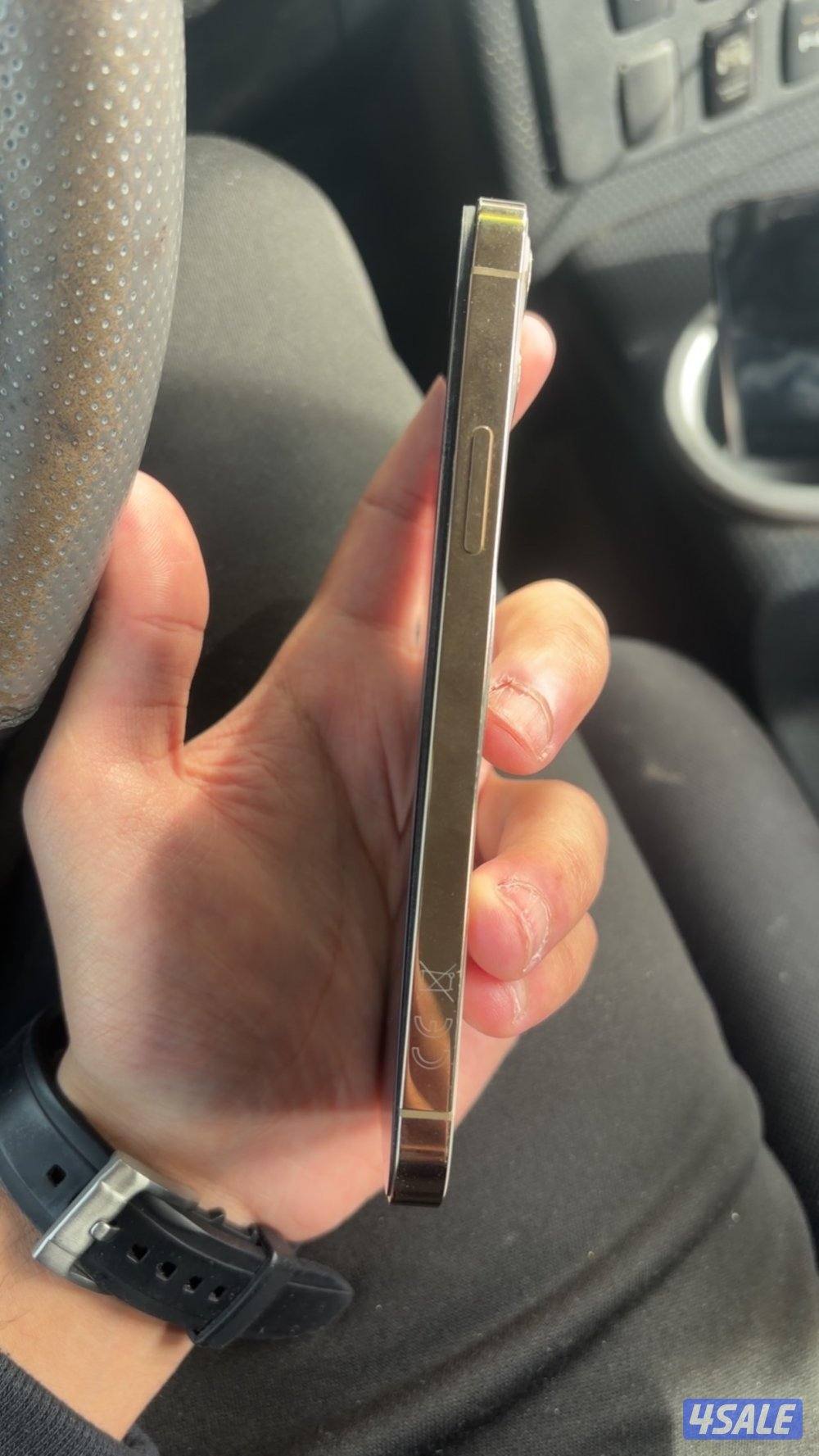 ايفون 12 برو 256 قيقا2