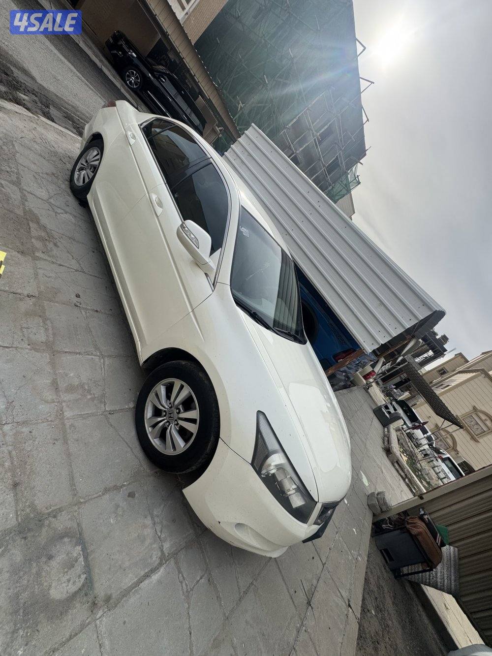 للبيع هوندا اكورد  4 سلندر 2008 ماشي 220km3