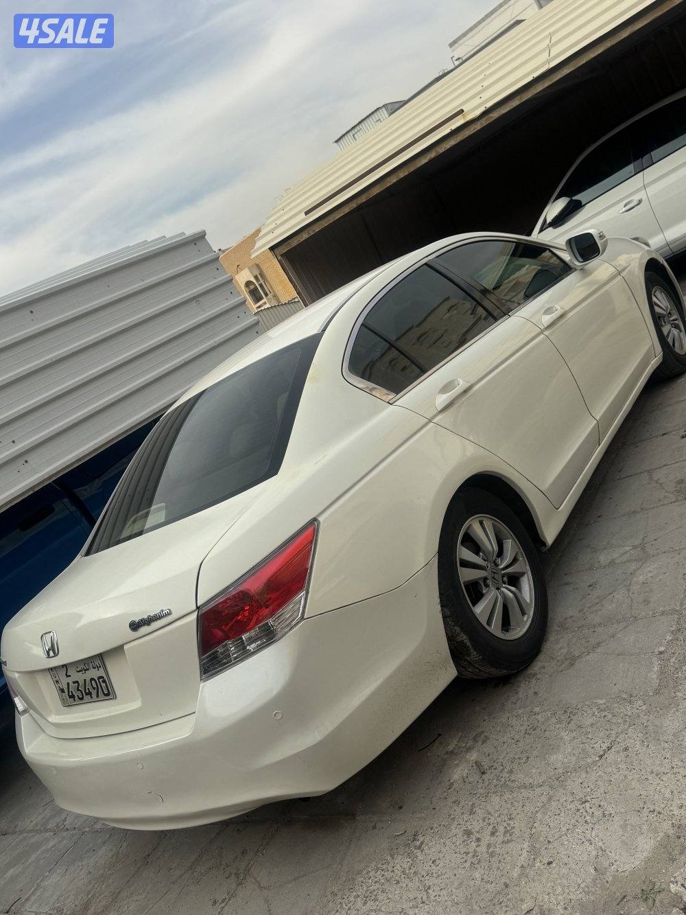 للبيع هوندا اكورد  4 سلندر 2008 ماشي 220km4