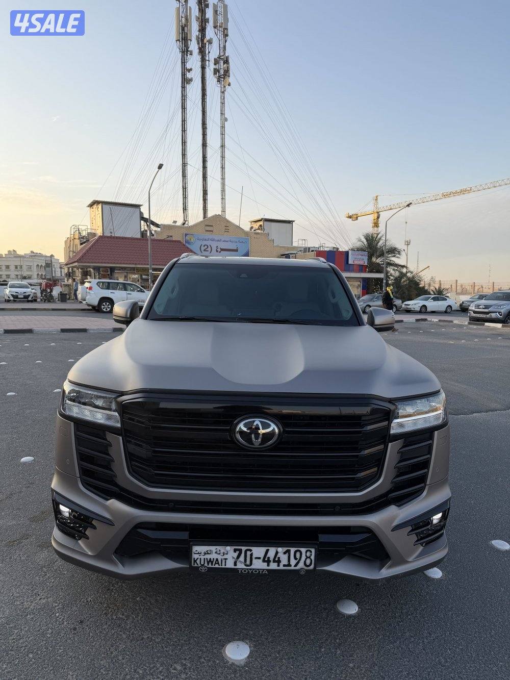 للبيع لاند كروزر 2023 ايرو اس تون تيربو الفل3