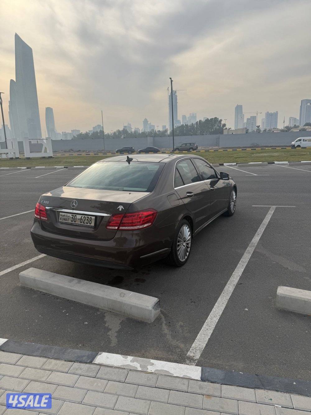 مرسيدس E300 موديل 20143